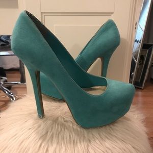 Blue heels! Size 8